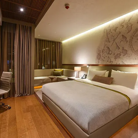 Hotel The Museum 5*